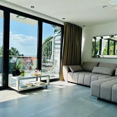 Aris Balatonvilágos