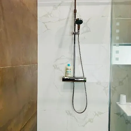 Aris Balatonvilágos